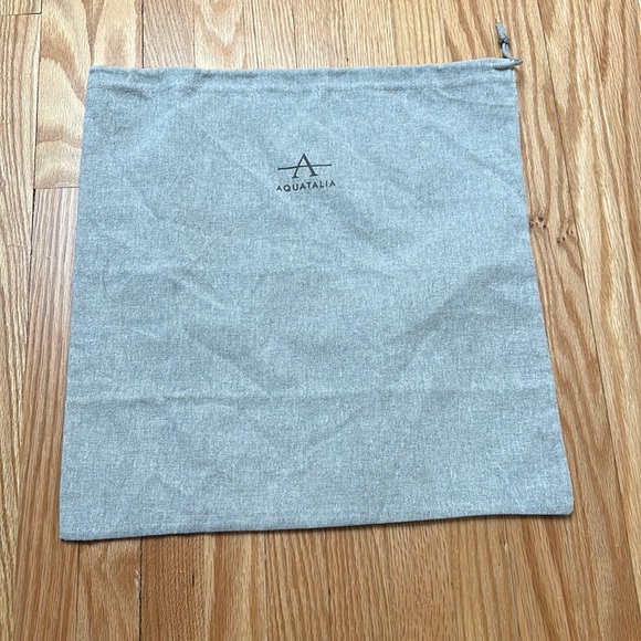 Designer dust bags in various sizes in amazing condition. 9 in total - Picture 4 of 6